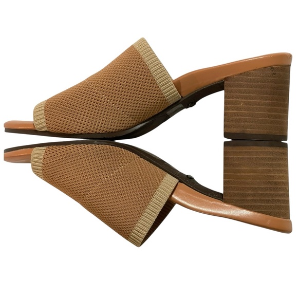 VIONIC FLEUR WOMANS TAN KNIT SLIDES SZ 8.5 EUC - Picture 1 of 15